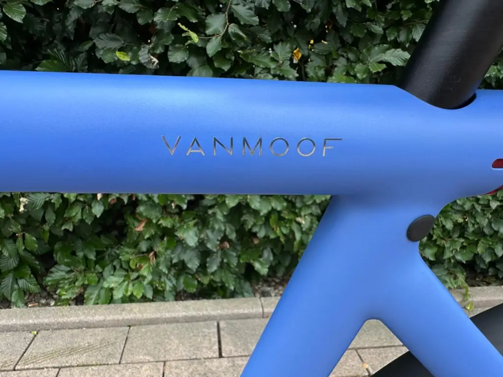 VanMoof S6 electric blue in Leipzig